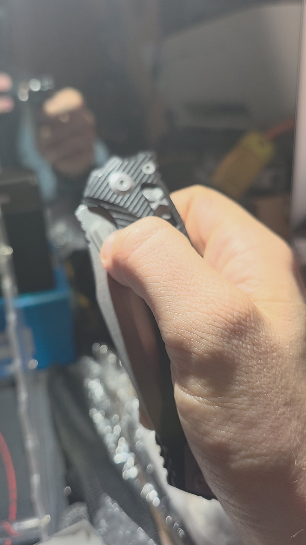 Microtech Amphibian Ram-Lok S/E Manual Knife Fluted Black G-10 (3.9" Stonewash)