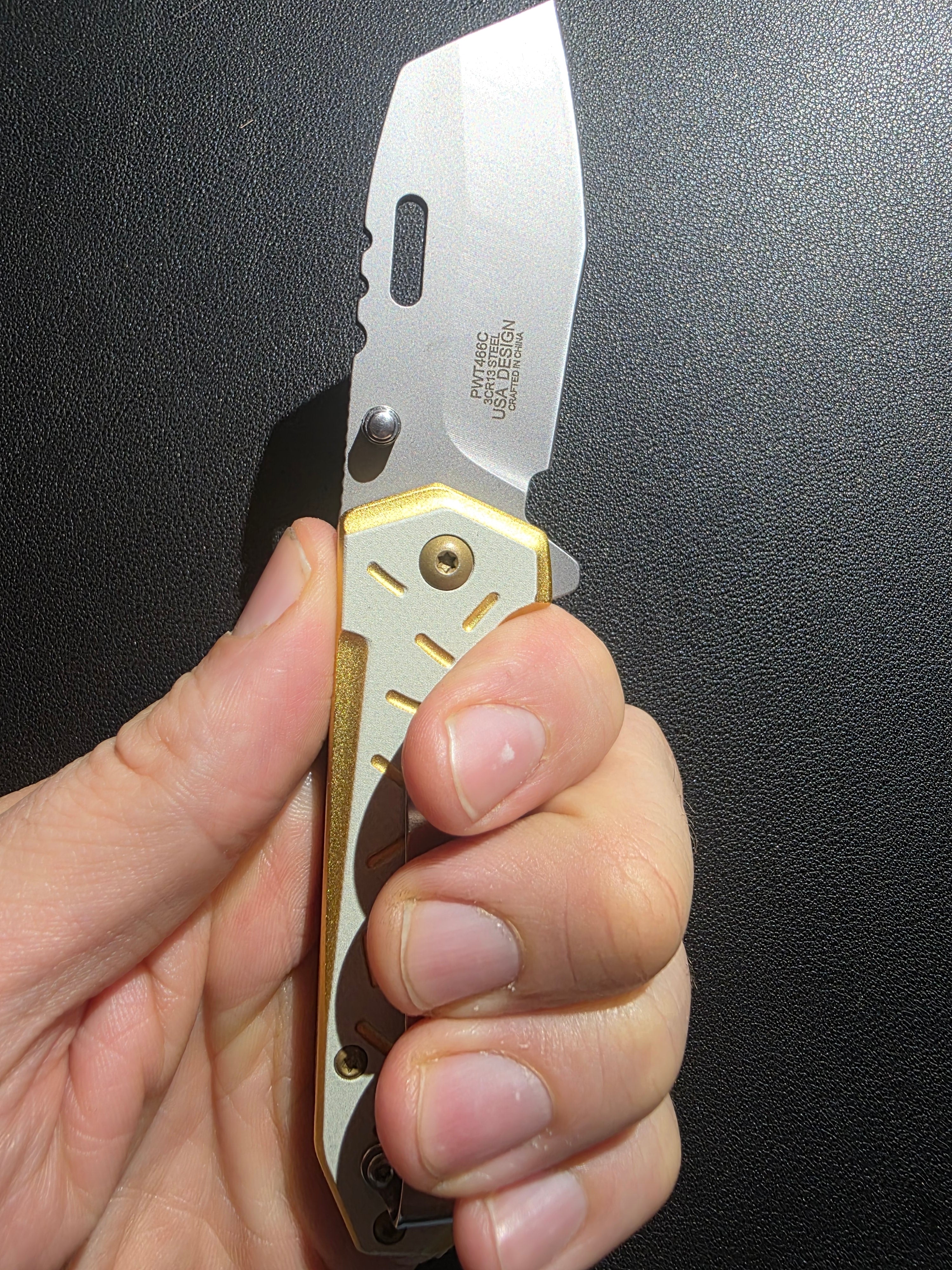 Wartech - 6.5" Yellow Sprinkles | Spring Assisted Pocket Knife
SKU:PWT466C